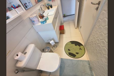 Apartamento à venda com 166m², 4 quartos e 3 vagas Apartamento à venda com 166m², 4 quartos e 3 vagasBanheiro Suite 3