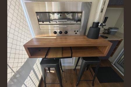 Apartamento à venda com 166m², 4 quartos e 3 vagas Apartamento à venda com 166m², 4 quartos e 3 vagasVaranda Gourmet - Sala