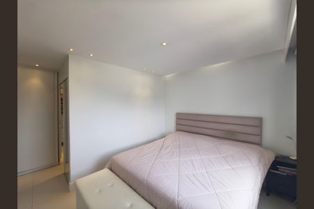 Apartamento à venda com 166m², 4 quartos e 3 vagas Apartamento à venda com 166m², 4 quartos e 3 vagasQuarto 1 Suite