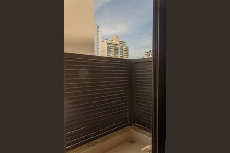 Apartamento à venda com 83m², 2 quartos e 2 vagasVaranda do Quarto 1