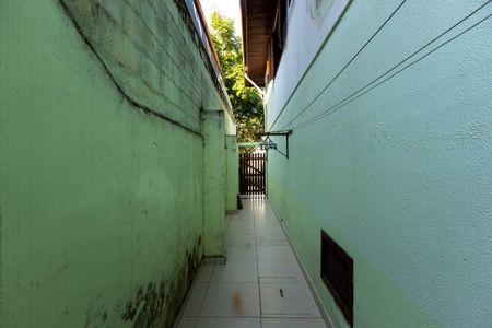 Casa de condomínio à venda com 110m², 3 quartos e 4 vagas Casa de condomínio à venda com 110m², 3 quartos e 4 vagasÁrea de Serviço - Quintal