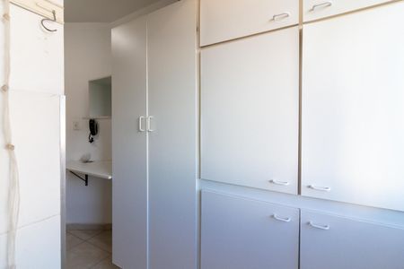 Apartamento à venda com 80m², 2 quartos e 1 vagaÁrea de Serviço