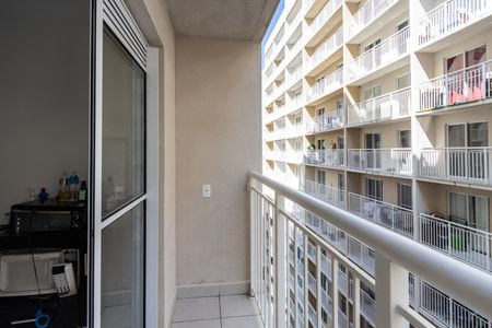 Apartamento para alugar com 43m², 2 quartos e sem vagaVaranda