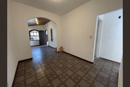 Casa à venda com 135m², 2 quartos e 1 vagaSala