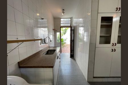 Casa à venda com 135m², 2 quartos e 1 vagaCozinha