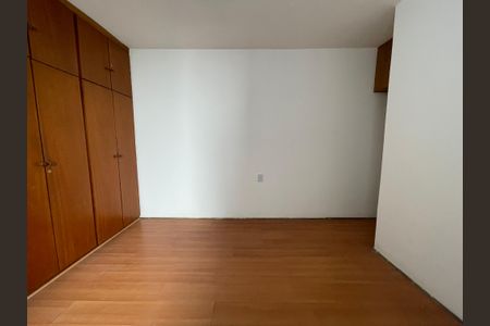 Casa à venda com 135m², 2 quartos e 1 vagaSuíte 