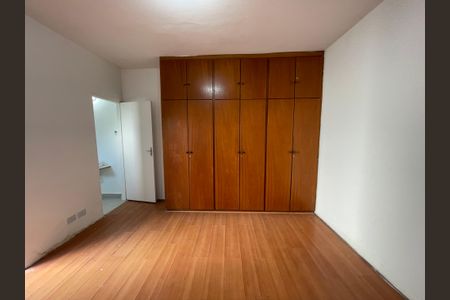 Casa à venda com 135m², 2 quartos e 1 vagaSuíte 