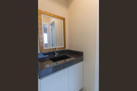 Apartamento à venda com 38m², 2 quartos e sem vaga Apartamento à venda com 38m², 2 quartos e sem vagaBanheiro