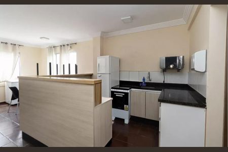 Cozinha de apartamento à venda com 2 quartos, 60m² em Vila Guilhermina, São Paulo