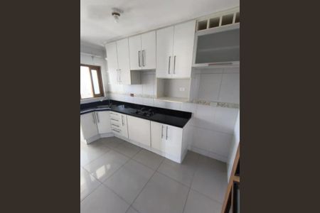 Cozinha de apartamento à venda com 2 quartos, 60m² em Vila Guilhermina, São Paulo