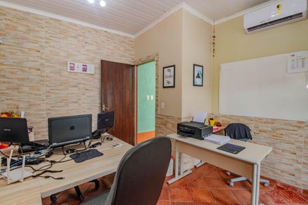 Casa à venda com 170m², 3 quartos e 3 vagasEscritório