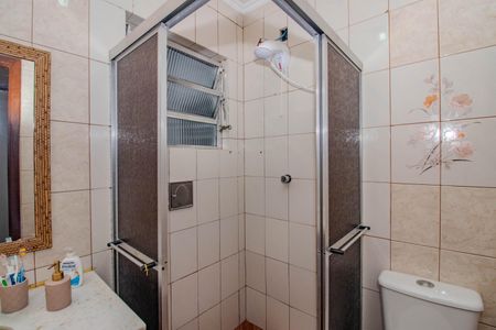 Casa à venda com 170m², 3 quartos e 3 vagasBanheiro da Suíte