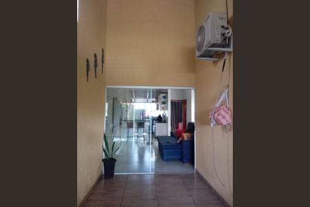 Sala de casa para alugar com 2 quartos, 100m² em São Marcos, Goiânia