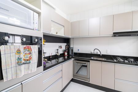 Apartamento à venda com 62m², 2 quartos e 1 vagaCozinha e Área de Serviço