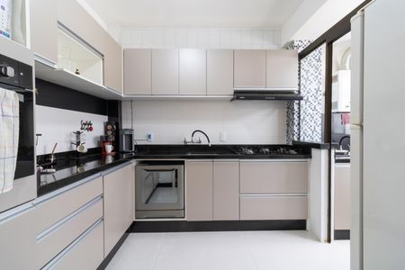 Apartamento à venda com 62m², 2 quartos e 1 vagaCozinha e Área de Serviço