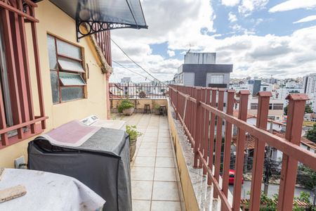 Apartamento à venda com 180m², 4 quartos e 2 vagas Apartamento à venda com 180m², 4 quartos e 2 vagasÁrea de Serviço