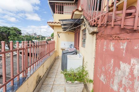 Apartamento à venda com 180m², 4 quartos e 2 vagas Apartamento à venda com 180m², 4 quartos e 2 vagasÁrea de Serviço