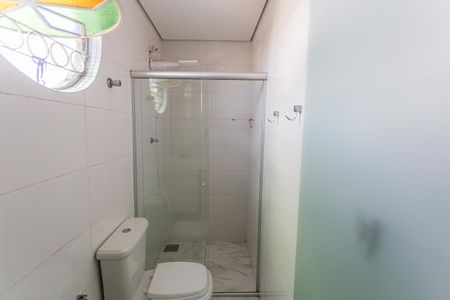 Apartamento à venda com 180m², 4 quartos e 2 vagas Apartamento à venda com 180m², 4 quartos e 2 vagasBanheiro da Suíte 2