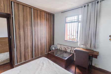 Apartamento à venda com 180m², 4 quartos e 2 vagas Apartamento à venda com 180m², 4 quartos e 2 vagasSuíte 2
