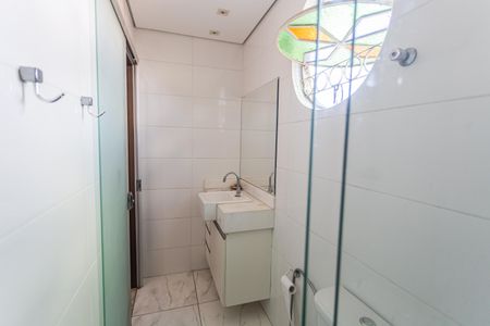 Apartamento à venda com 180m², 4 quartos e 2 vagas Apartamento à venda com 180m², 4 quartos e 2 vagasBanheiro da Suíte 2