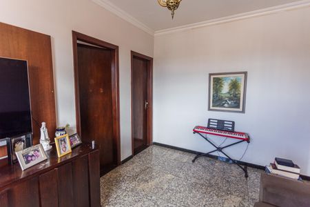 Apartamento à venda com 180m², 4 quartos e 2 vagas Apartamento à venda com 180m², 4 quartos e 2 vagasSala 3