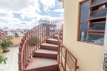 Apartamento à venda com 180m², 4 quartos e 2 vagas Apartamento à venda com 180m², 4 quartos e 2 vagasCobertura