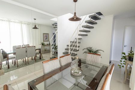 Apartamento para alugar com 2 quartos, 130m² em Castelo, Belo Horizonte