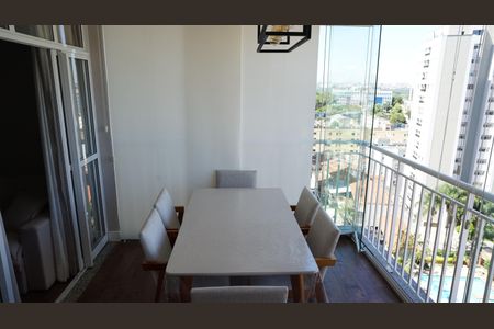 Apartamento à venda com 65m², 2 quartos e 1 vagaSacada