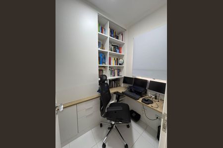 Apartamento à venda com 160m², 3 quartos e 3 vagasQuarto
