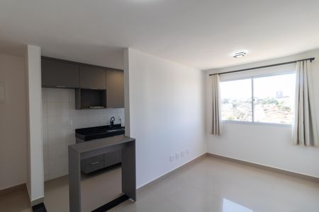 Salas de apartamento para alugar com 2 quartos, 45m² em Vila Satúrnia, Campinas