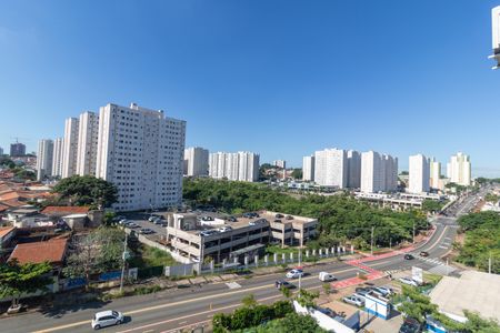 Vista da Salas de apartamento para alugar com 2 quartos, 45m² em Vila Satúrnia, Campinas