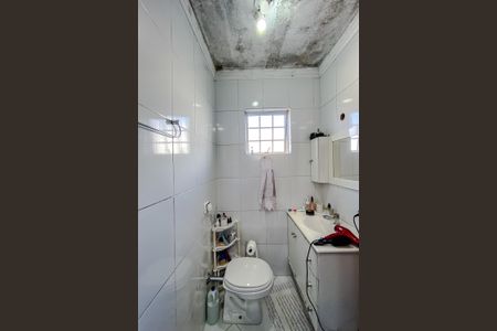 Casa à venda com 240m², 5 quartos e 3 vagasBanheiro da Suíte 2