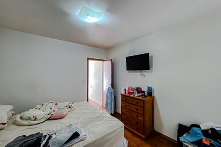 Casa à venda com 240m², 5 quartos e 3 vagasQuarto 2 - Suíte