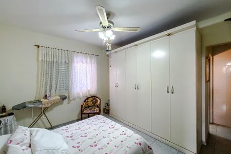 Casa à venda com 240m², 5 quartos e 3 vagasQuarto 3 - Suíte (Casa 2)