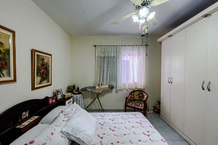 Casa à venda com 240m², 5 quartos e 3 vagasQuarto 3 - Suíte (Casa 2)