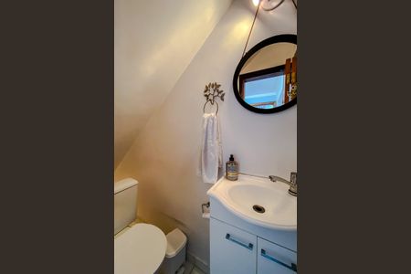 Casa à venda com 240m², 5 quartos e 3 vagasLavabo