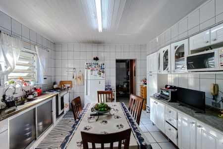 Casa à venda com 240m², 5 quartos e 3 vagasCozinha (Casa 2)