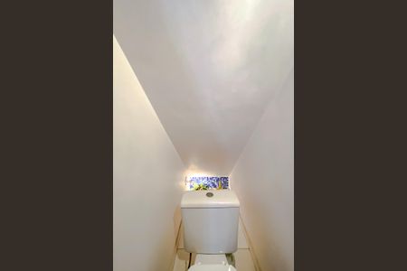 Casa à venda com 240m², 5 quartos e 3 vagasLavabo
