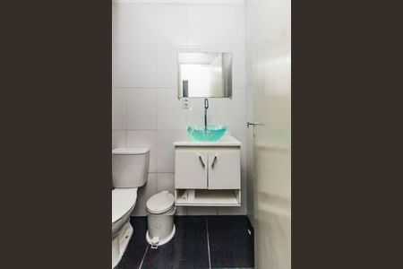 Apartamento para alugar com 56m², 2 quartos e sem vaga Apartamento para alugar com 56m², 2 quartos e sem vagaBanheiro