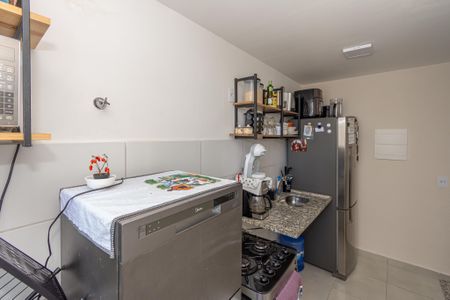 Apartamento para alugar com 47m², 2 quartos e 1 vaga Apartamento para alugar com 47m², 2 quartos e 1 vagaCozinha e Área de Serviço