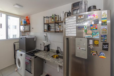 Apartamento para alugar com 47m², 2 quartos e 1 vaga Apartamento para alugar com 47m², 2 quartos e 1 vagaCozinha e Área de Serviço