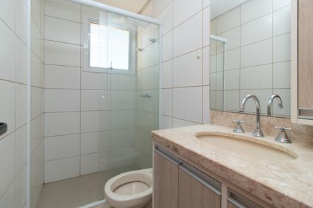 Casa de condomínio para alugar com 160m², 3 quartos e 2 vagas Casa de condomínio para alugar com 160m², 3 quartos e 2 vagasBanheiro da Suíte