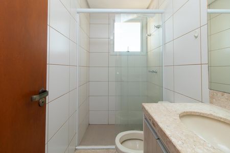 Casa de condomínio para alugar com 160m², 3 quartos e 2 vagas Casa de condomínio para alugar com 160m², 3 quartos e 2 vagasBanheiro da Suíte