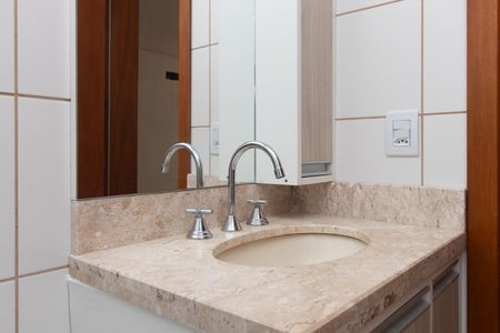 Casa de condomínio para alugar com 160m², 3 quartos e 2 vagas Casa de condomínio para alugar com 160m², 3 quartos e 2 vagasBanheiro da Suíte