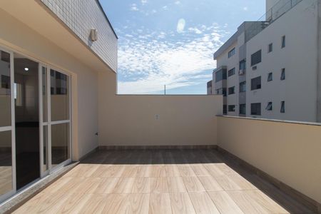Casa de condomínio para alugar com 160m², 3 quartos e 2 vagas Casa de condomínio para alugar com 160m², 3 quartos e 2 vagasTerraço