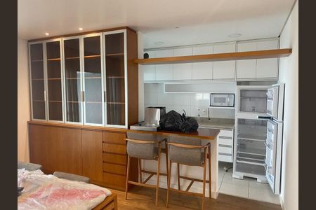 Apartamento à venda com 3 quartos, 187m² em Vila Nova Conceição, São Paulo