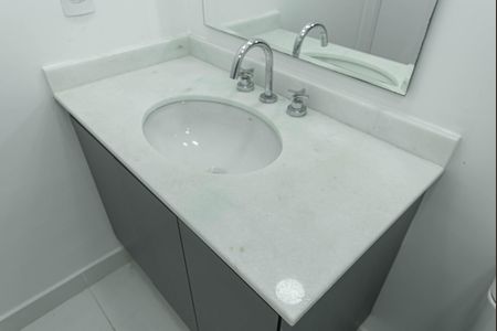 Apartamento à venda com 66m², 2 quartos e 2 vagas Apartamento à venda com 66m², 2 quartos e 2 vagasBanheiro Social