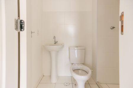 Apartamento à venda com 45m², 2 quartos e 1 vaga Apartamento à venda com 45m², 2 quartos e 1 vagaBanheiro