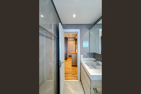 Apartamento à venda com 135m², 3 quartos e 2 vagasBanheiro da Suíte 1