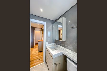 Apartamento à venda com 135m², 3 quartos e 2 vagasBanheiro da Suíte 1